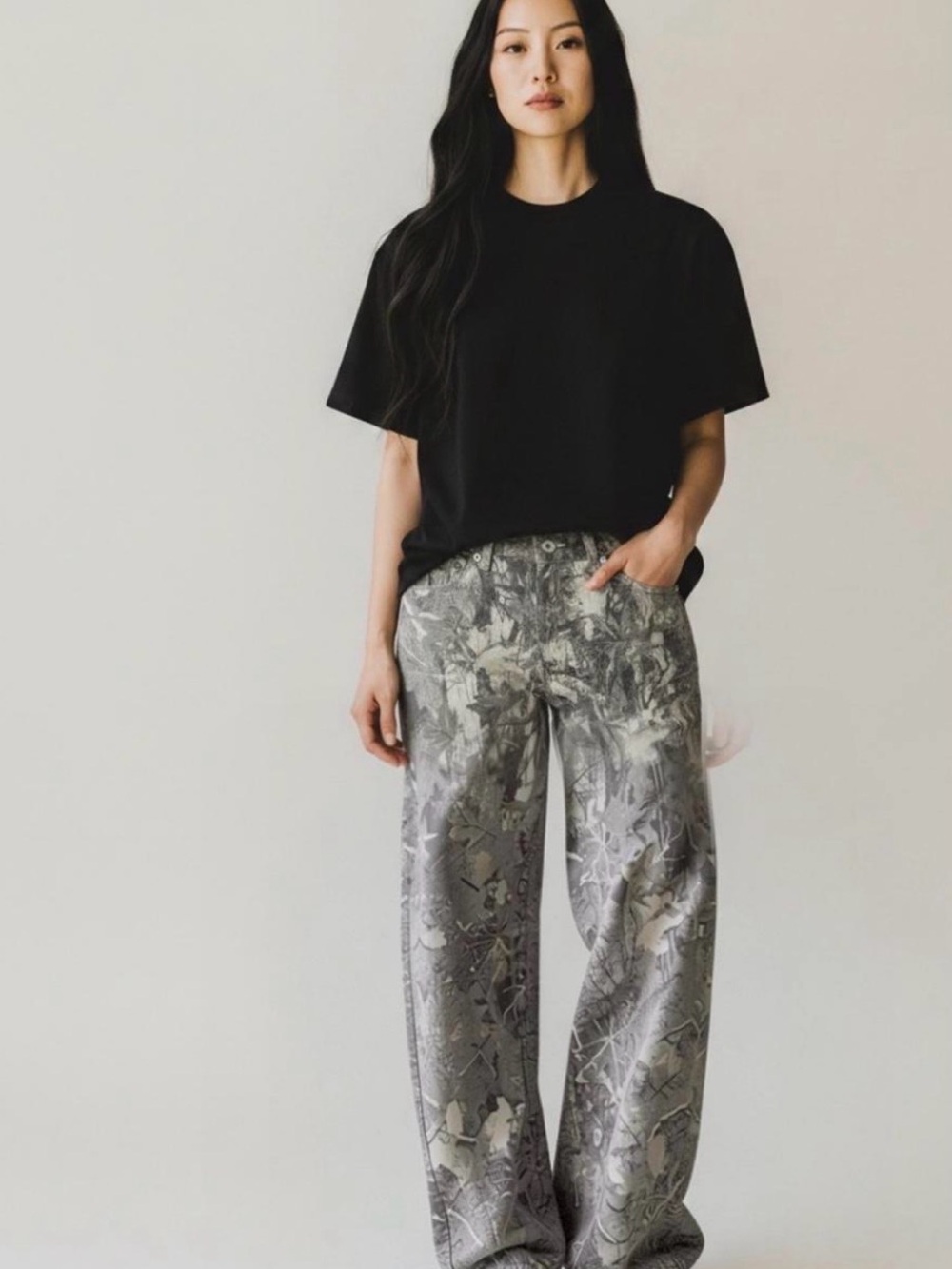 Wide Leg Printed Satin Pants in Gray
